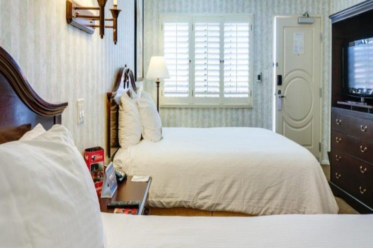 Carousel Inn And Suites Anaheim Dış mekan fotoğraf