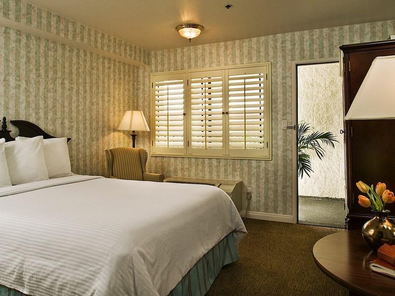 Carousel Inn And Suites Anaheim Oda fotoğraf