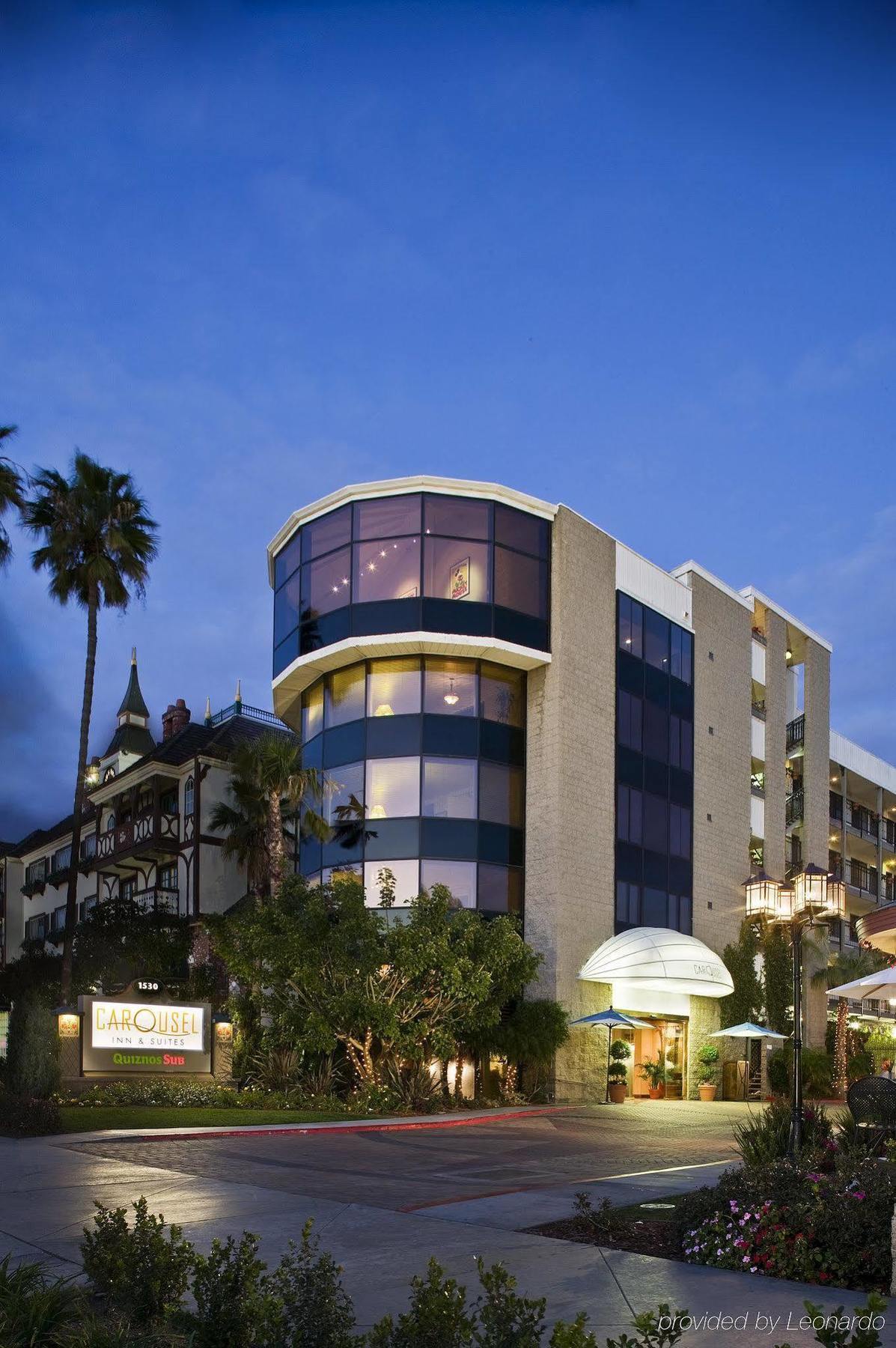 Carousel Inn And Suites Anaheim Dış mekan fotoğraf