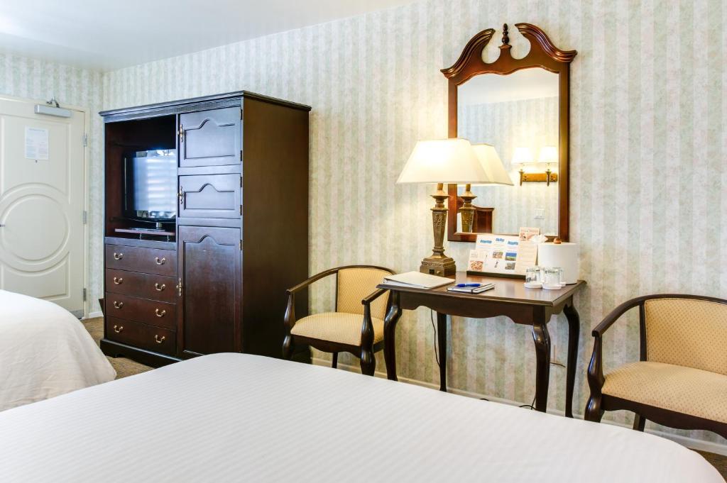 Carousel Inn And Suites Anaheim Dış mekan fotoğraf