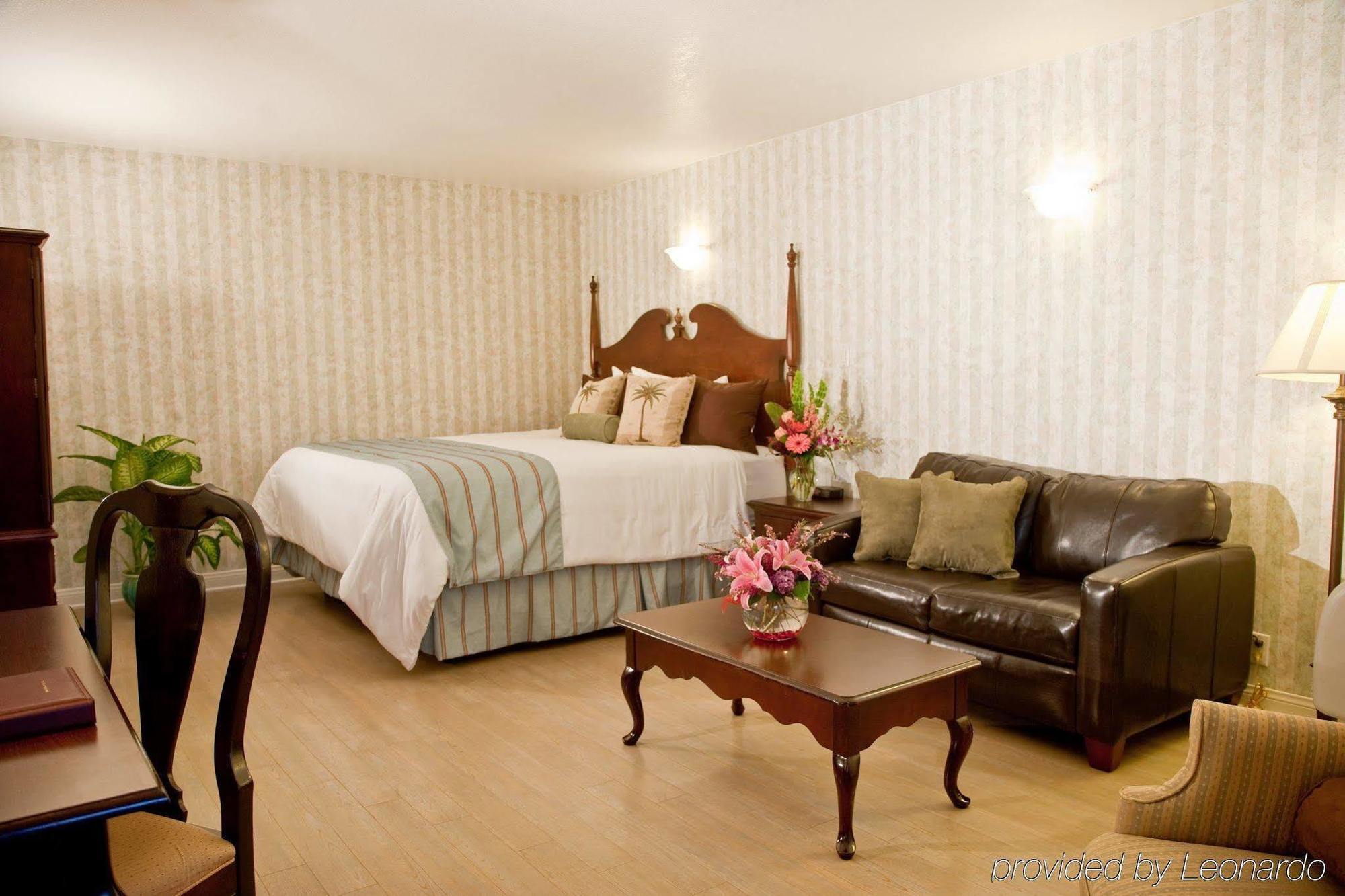 Carousel Inn And Suites Anaheim Oda fotoğraf